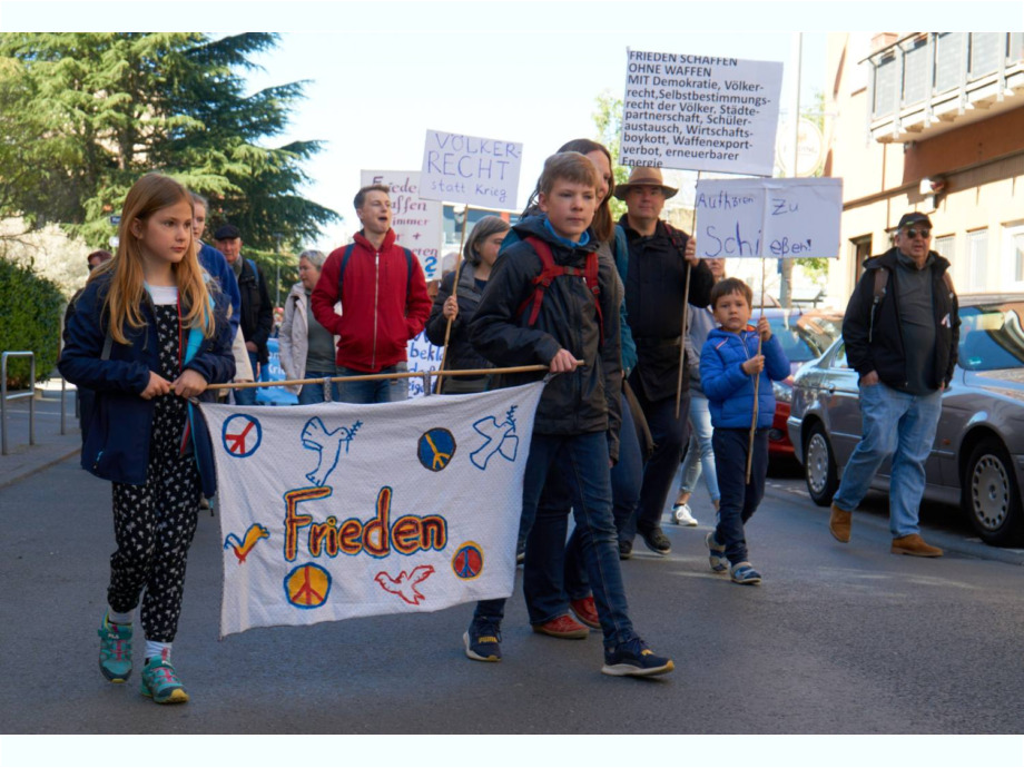 Demonstrationszug aus Rödelheim