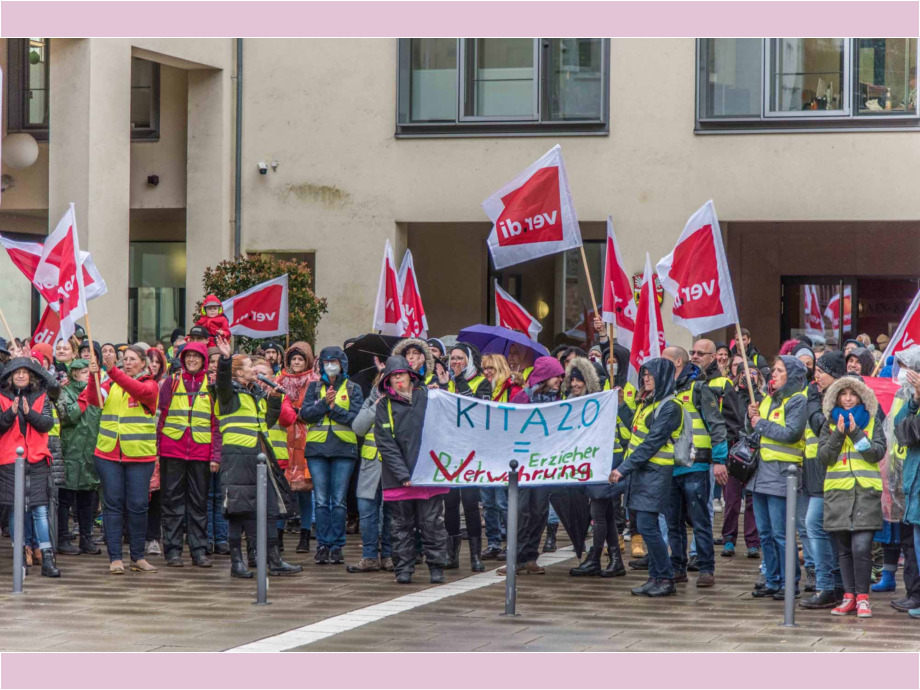 "Mehr bringt mehr!" - unter diesem Motto demonstrierten heute streikende Beschäftigte aus dem Sozial- und Erziehungsdienst des Main-Kinzig-Kreises in Gelnhausen "Mehr bringt mehr!" - unter diesem Motto demonstrierten heute streikende Beschäftigte aus dem Sozial- und Erziehungsdienst des Main-Kinzig-Kreises in Gelnhausen