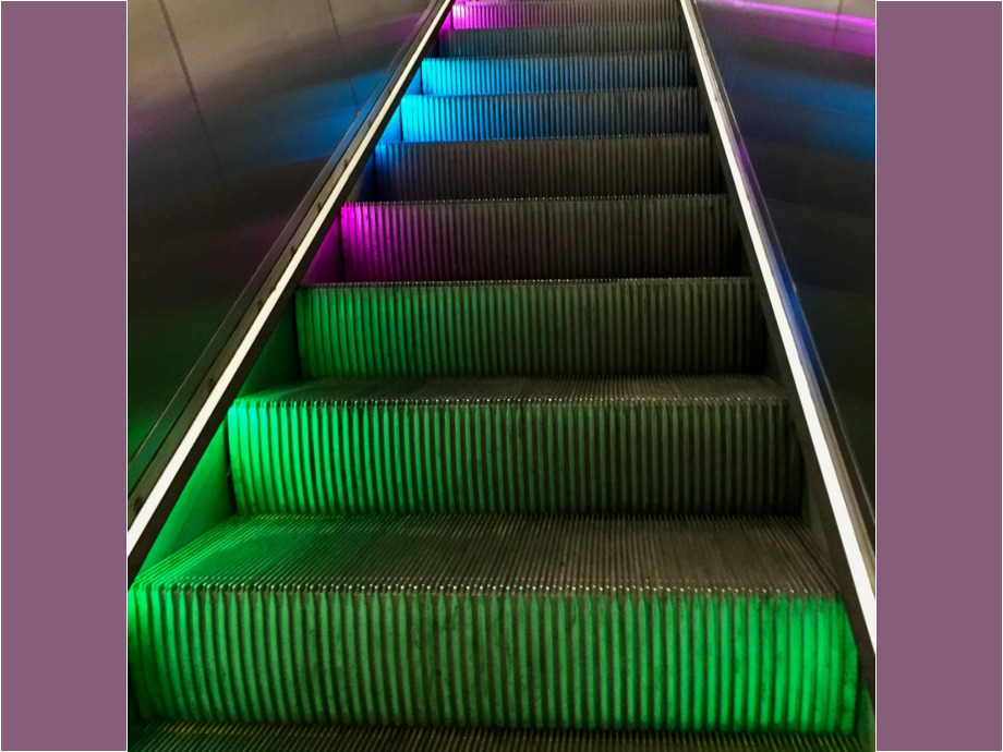 Modern: Stockholmer U-Bahn- Rolltreppe