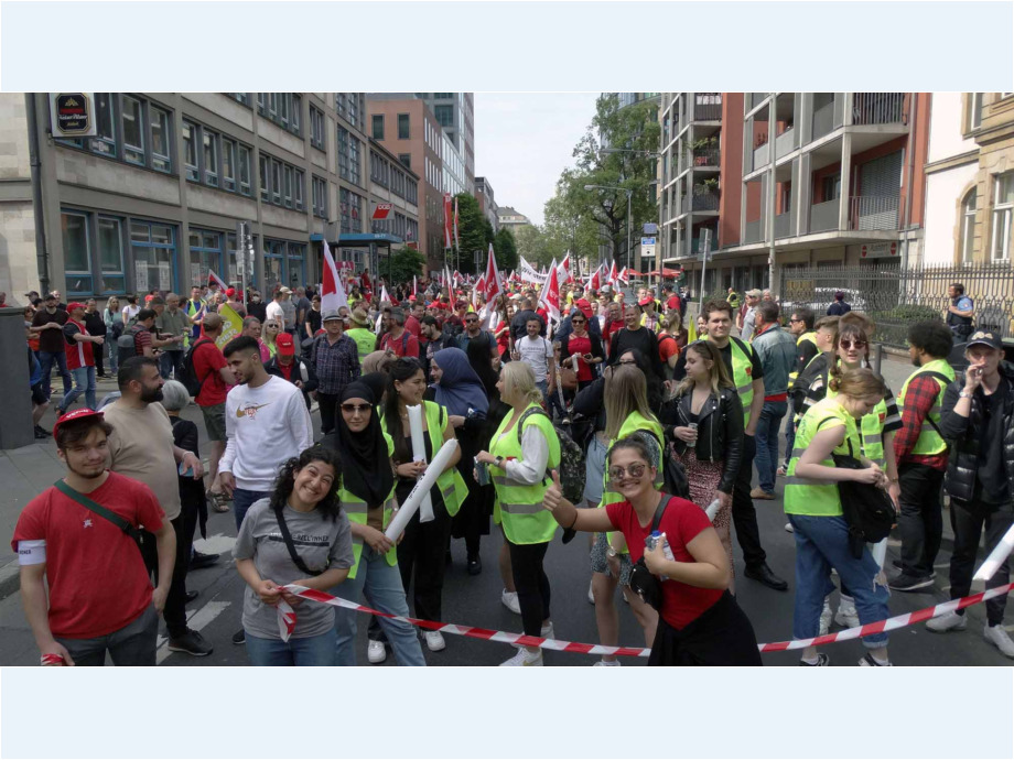 Demonstration und Kundgebung von streikenden Telekom-Beschäftigten am 10. Mai 2022 in Frankfurt