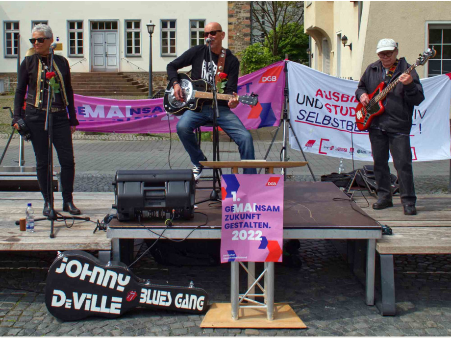 Mai-Kundgebung in Giessen - drei Musikanten