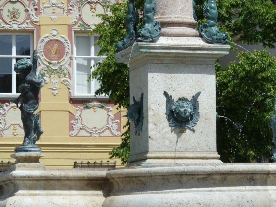 Neuburg an der Donau - Marienbrunnen 18. Jhd.