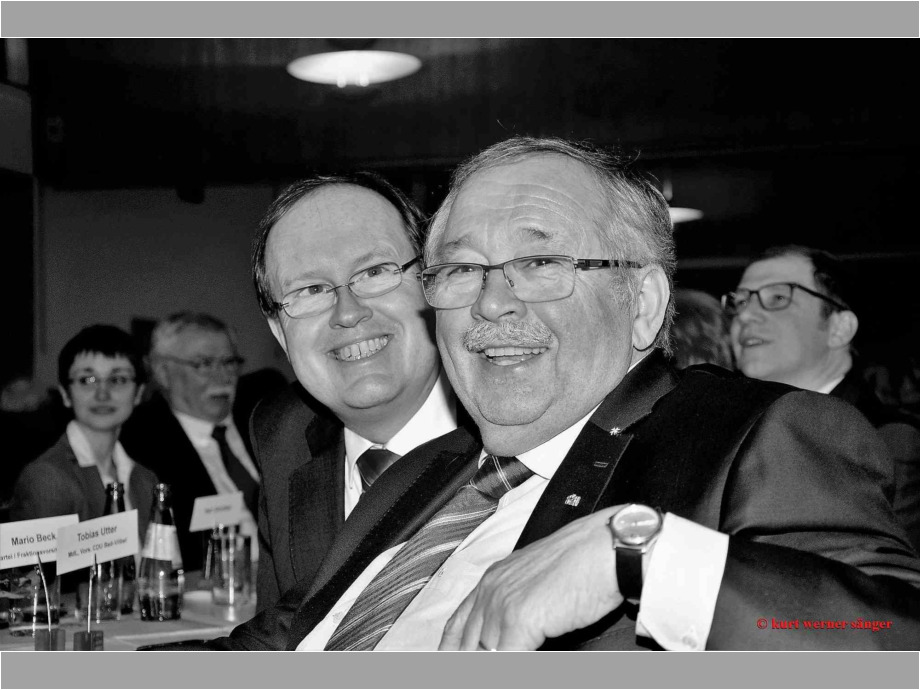 Gegensätze 2: Feierabend zum Wahlkampf der CDU in der Provinz im Bürgerhaus