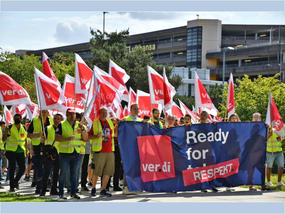 Demonstration am Flughafen