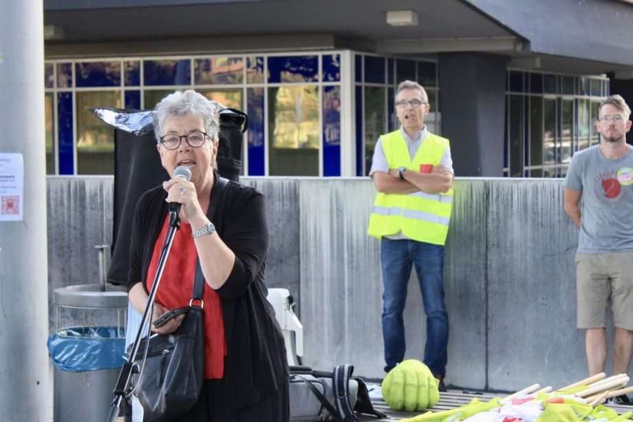 Auftaktkundgebung am Unklinikum Frankfurt Auftaktkundgebung am Unklinikum Frankfurt