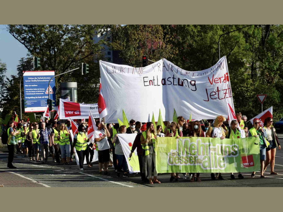 Demozug durch Frankfurt Demozug durch Frankfurt