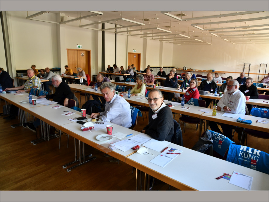 Mitgliederversammlung der SeniorInnen im Gewerkschaftshaus Frankfurt Mitgliederversammlung der SeniorInnen im Gewerkschaftshaus Frankfurt