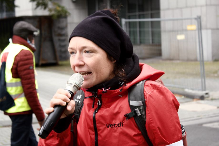Anja Golder, Gewerkschaftssekretärin verdi