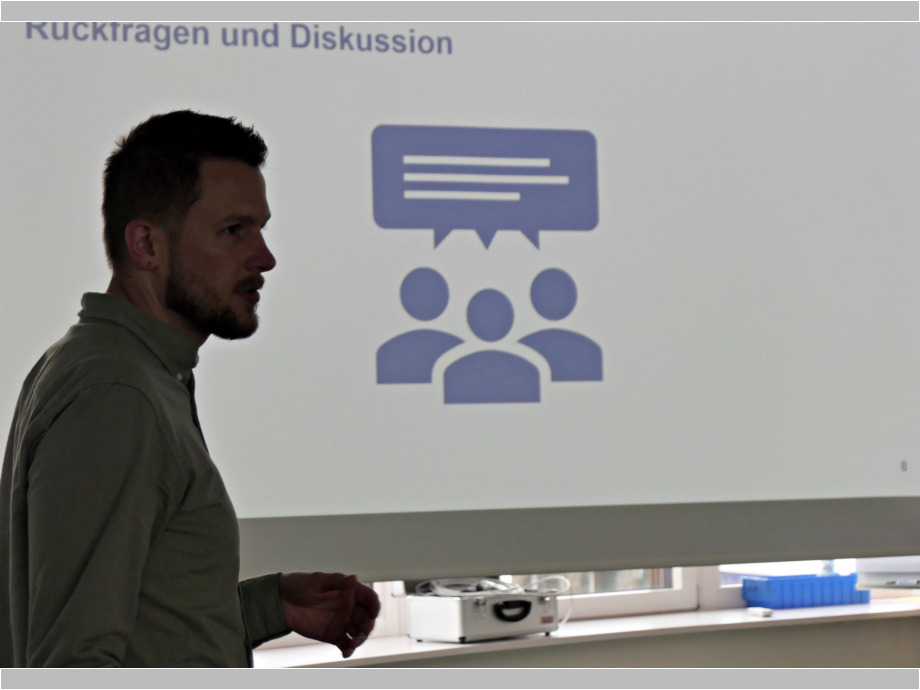 Rückfragen und Diskussion