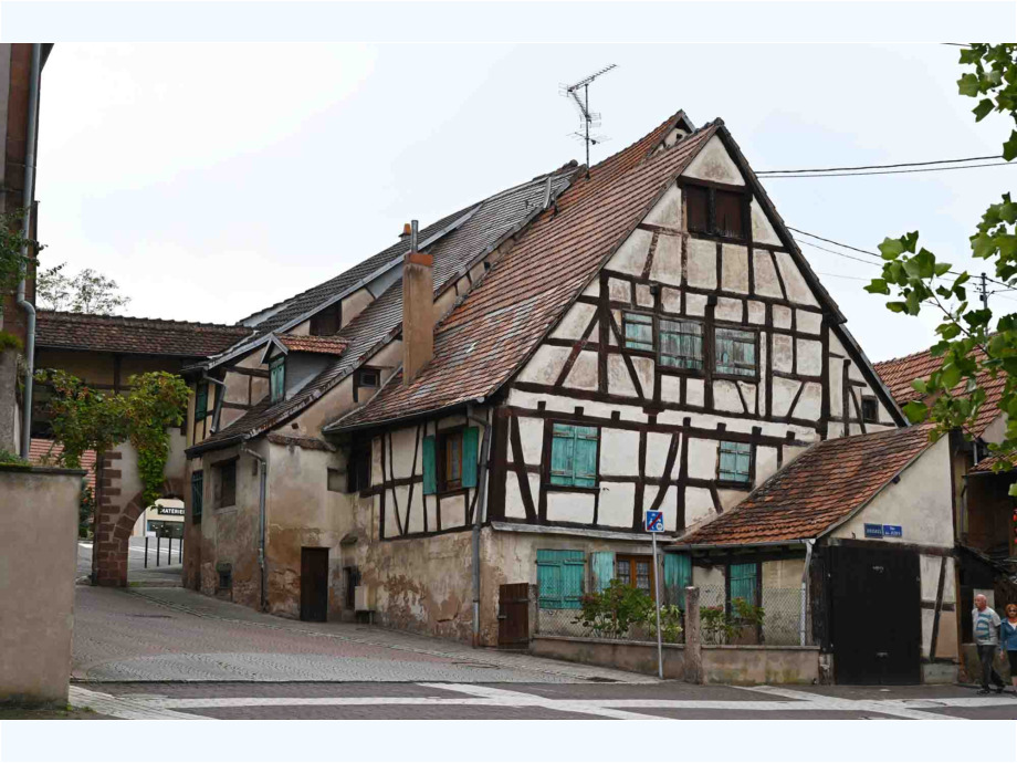 Nicht alle Häuser sind schon renoviert Nicht alle Häuser sind schon renoviert