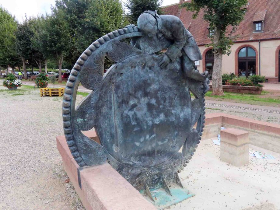 der Plotteschlecker, der den Einwohnern von Bouxwiller ihren Spitznamen verlieh der Plotteschlecker, der den Einwohnern von Bouxwiller ihren Spitznamen verlieh