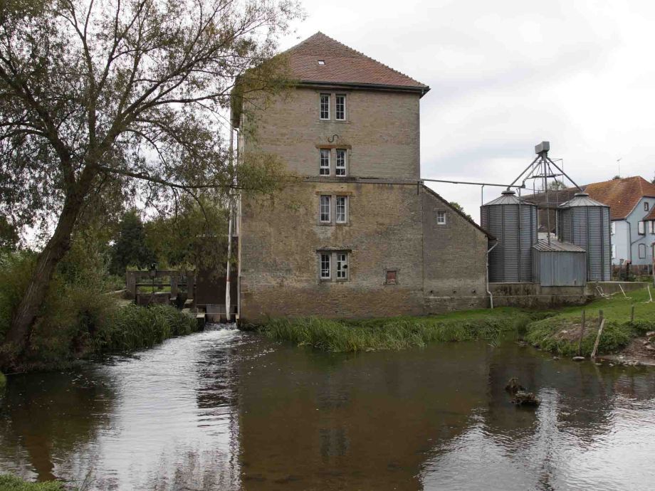 Rückseite der Wassermühle von Willer an der Saar Rückseite der Wassermühle von Willer an der Saar