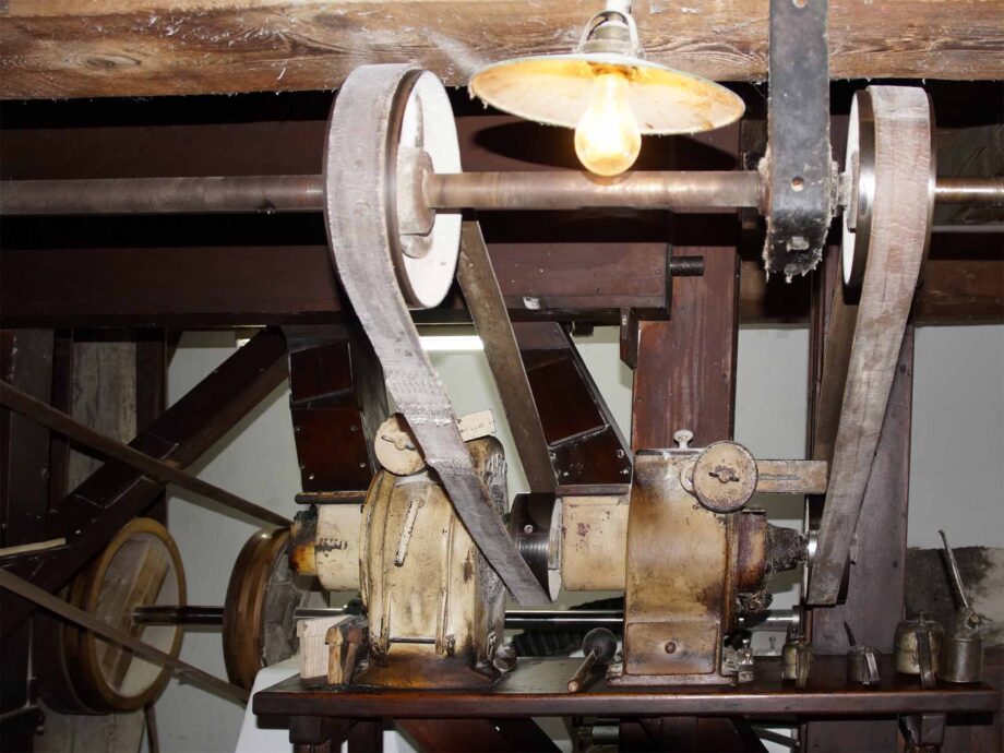 Riemenantrieb in der Mühle Riemenantrieb in der Mühle