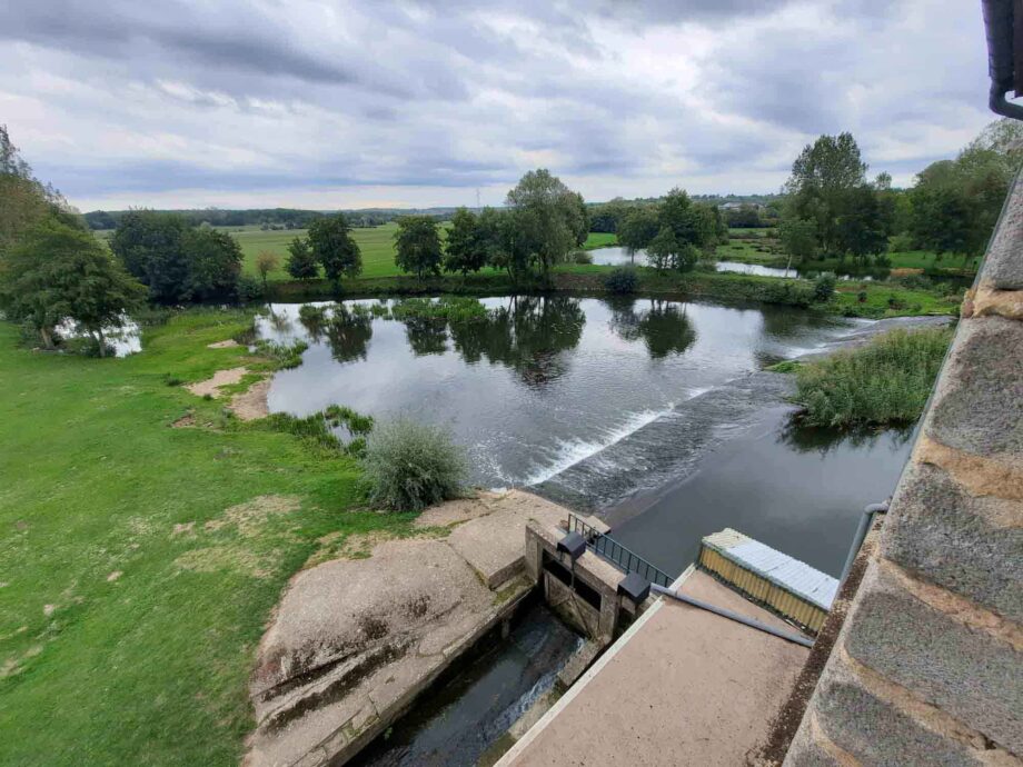 Blick auf die Saar und das Wehr Blick auf die Saar und das Wehr