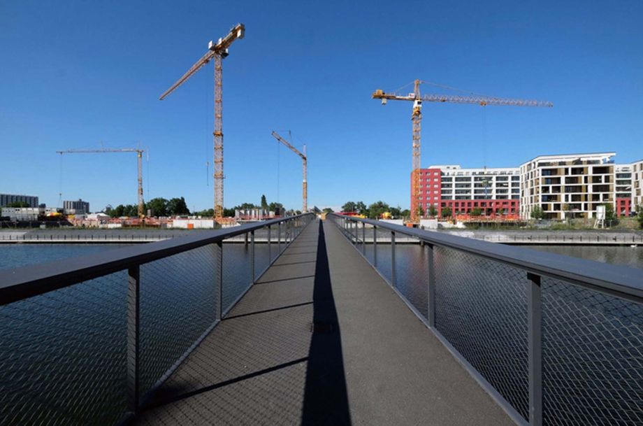 Neue Wohnungen entstehen, wo früher das Hafengewerbe angesiedelt war Neue Wohnungen entstehen, wo früher das Hafengewerbe angesiedelt war