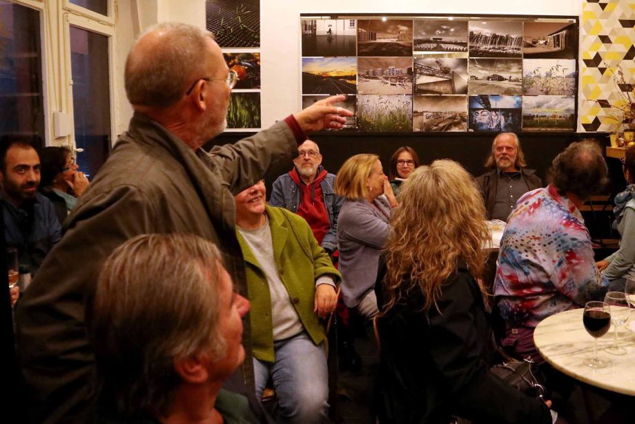 Rainer bei der Ausstellungseröffnung 2017 Rainer bei der Ausstellungseröffnung 2017