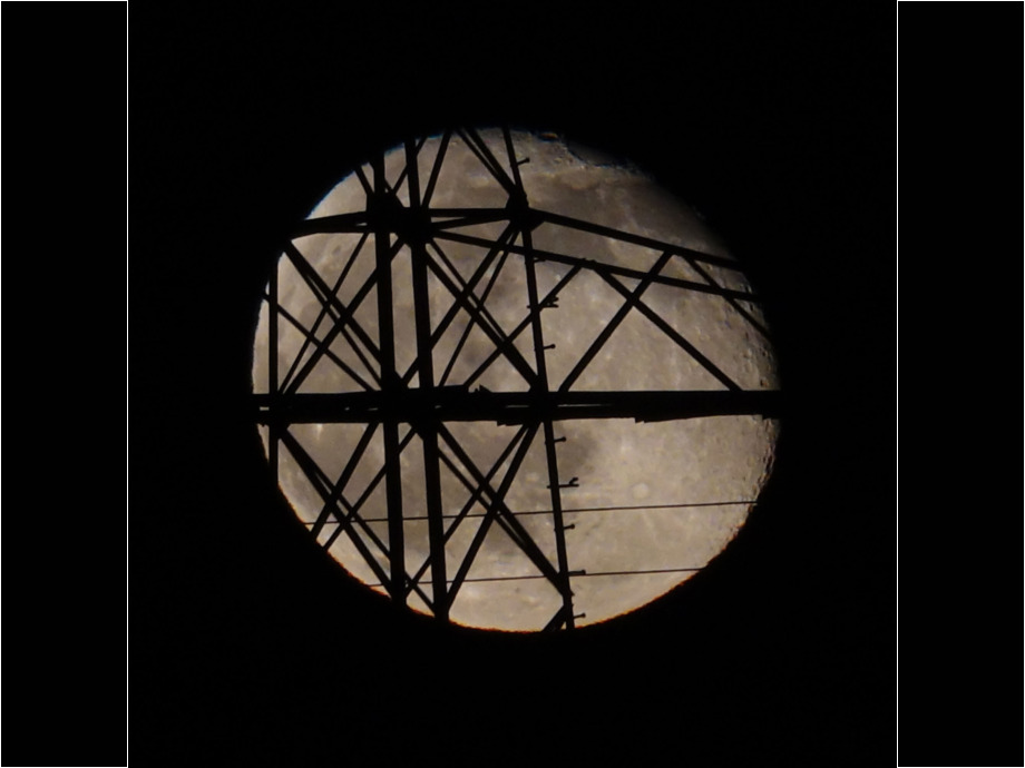 Hochspannungs-Mond