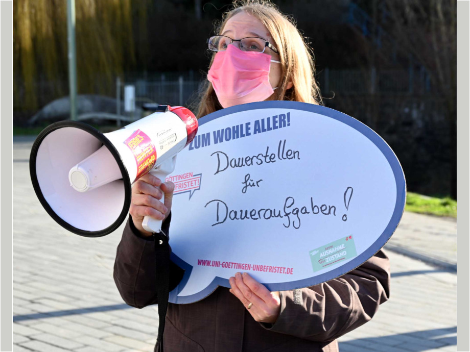 Uni Kassel: Dauerstellen für Daueraufgaben !