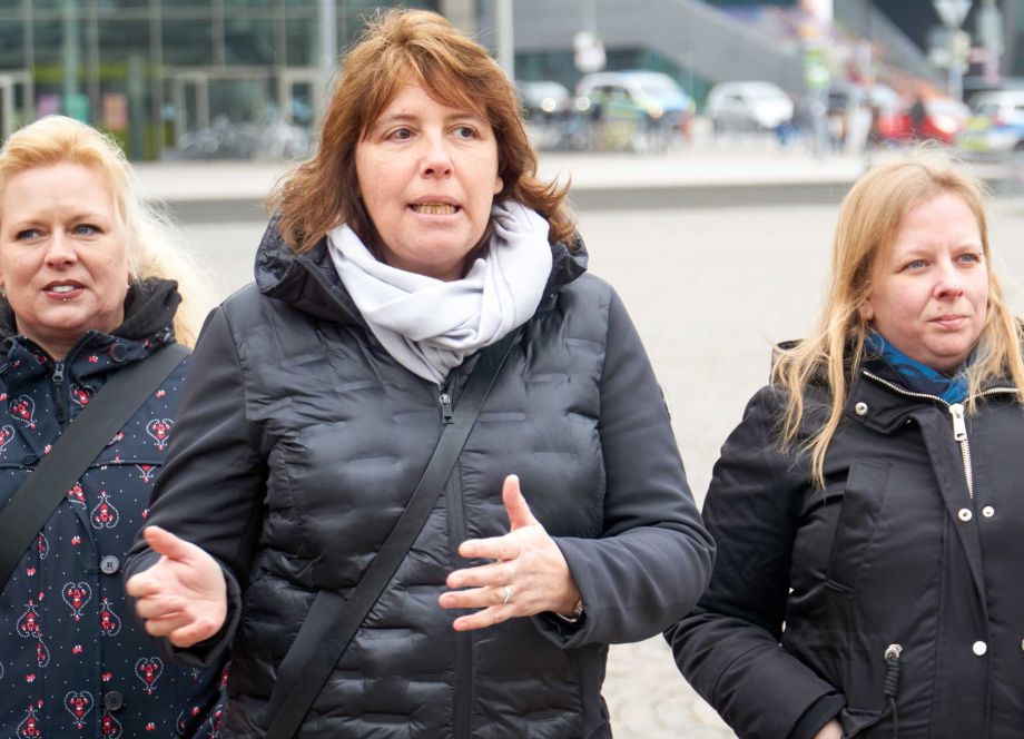 Jana Beißert, Fachanleiterin der Fachgruppe Erziehung, Bildung und Soziale Arbeit im ver.di Landesbezirk Hessen Jana Beißert, Fachanleiterin der Fachgruppe Erziehung, Bildung und Soziale Arbeit im ver.di Landesbezirk Hessen