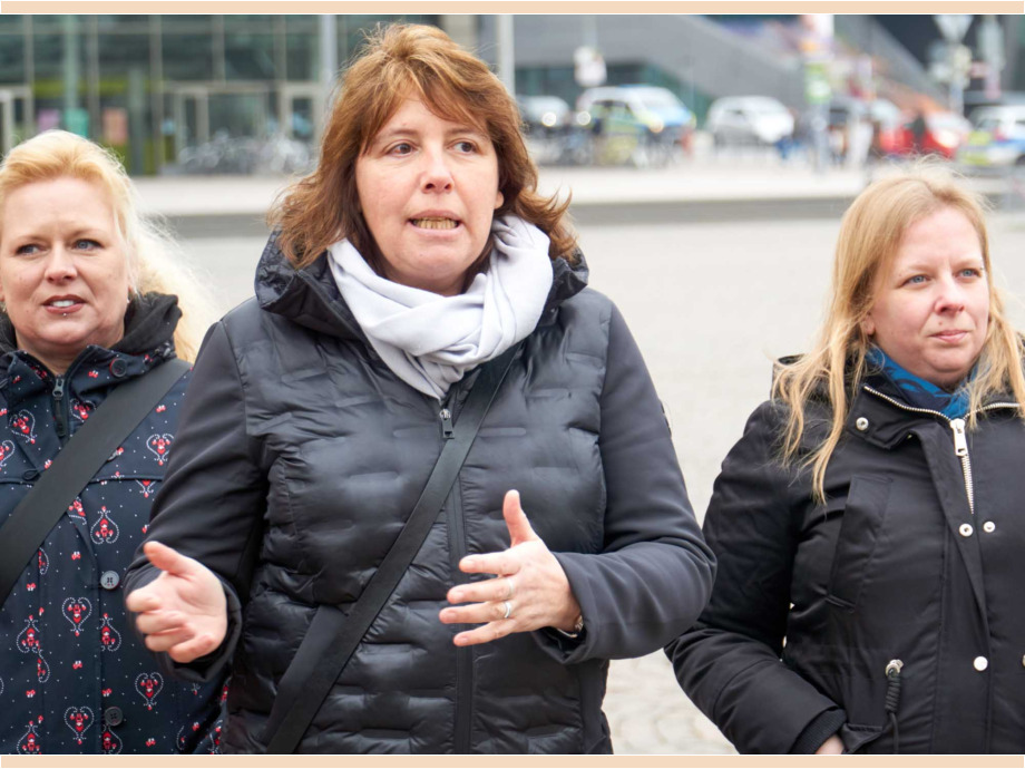 Jana Beißert, Fachanleiterin der Fachgruppe Erziehung, Bildung und Soziale Arbeit im ver.di Landesbezirk Hessen Jana Beißert, Fachanleiterin der Fachgruppe Erziehung, Bildung und Soziale Arbeit im ver.di Landesbezirk Hessen