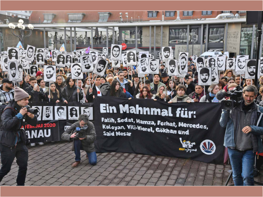 Gedenkveranstaltung des Jugendbündnis Hanau um 16:00 Uhr auf dem Hanauer Marktplatz Gedenkveranstaltung des Jugendbündnis Hanau um 16:00 Uhr auf dem Hanauer Marktplatz