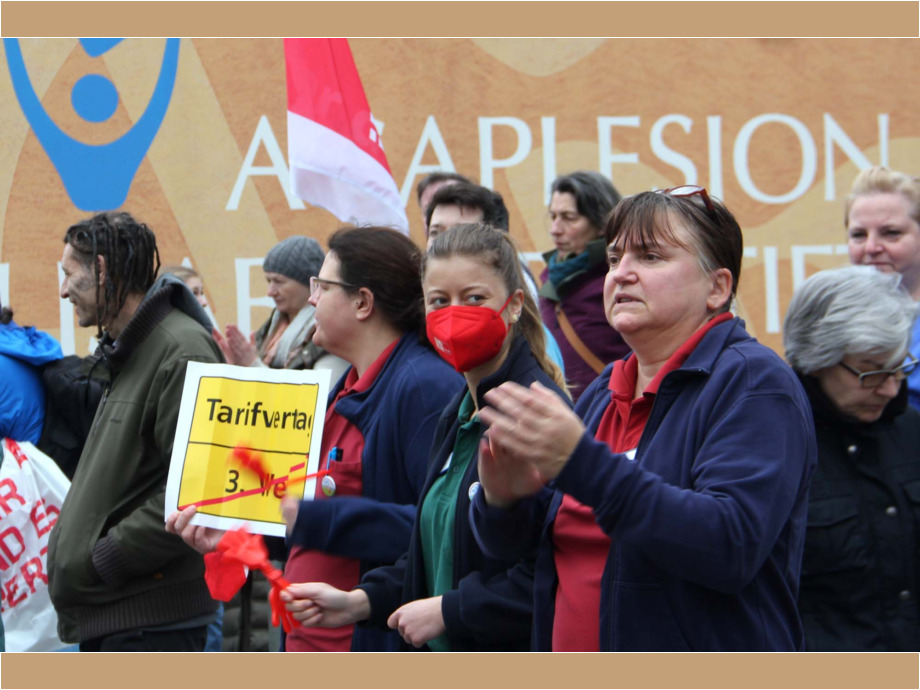 Darmstädter Beschäftigte unterstützen mit einem Warnstreik die Tarifkommission