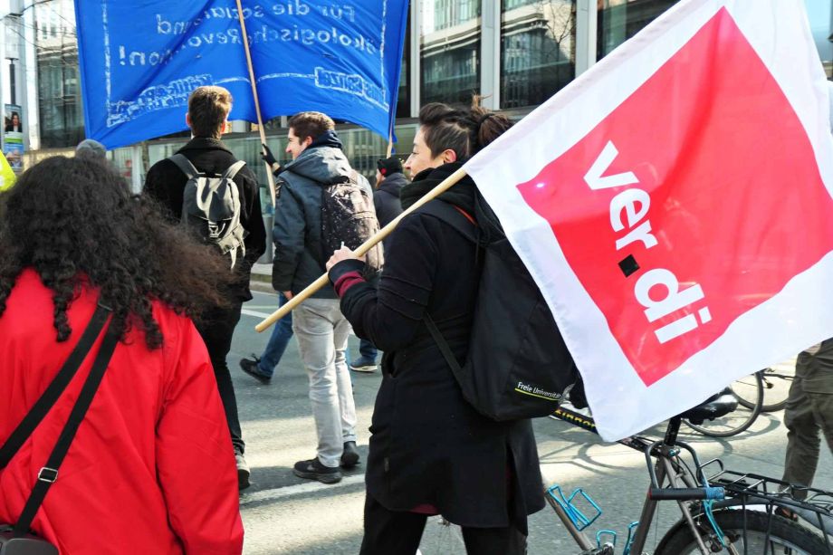 Demozug durch die Stadt Demozug durch die Stadt