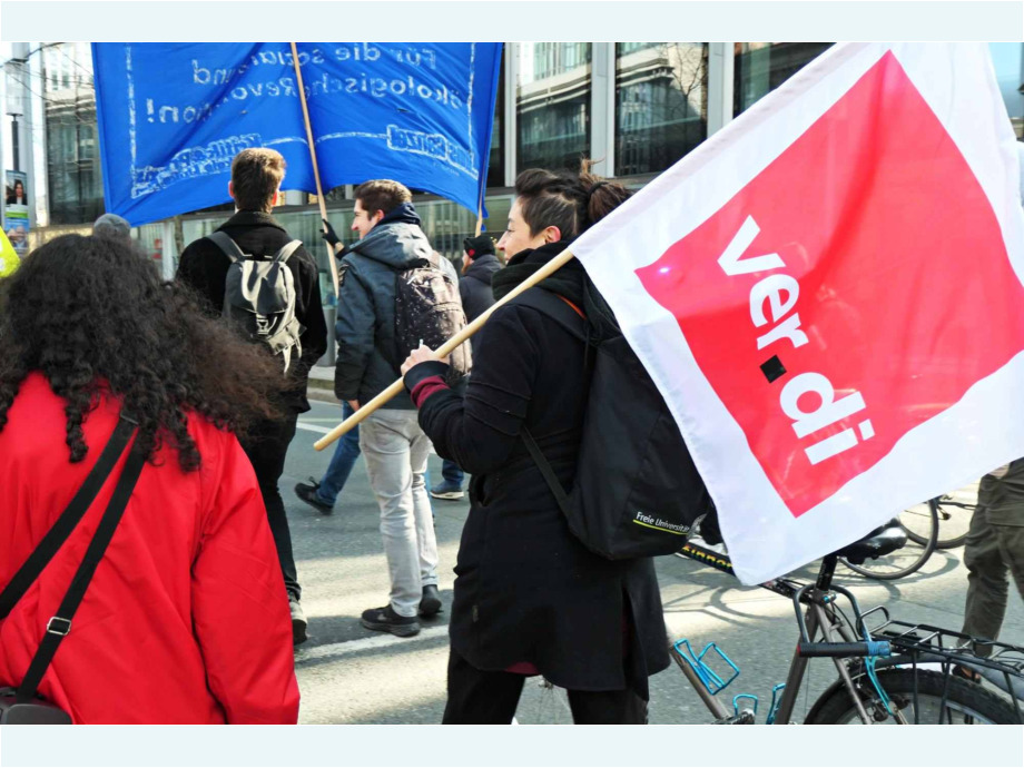 Demozug durch die Stadt Demozug durch die Stadt