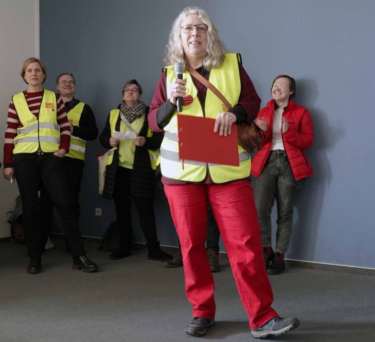 Auftakt im Gewerkschaftshaus Frankfurt Auftakt im Gewerkschaftshaus Frankfurt