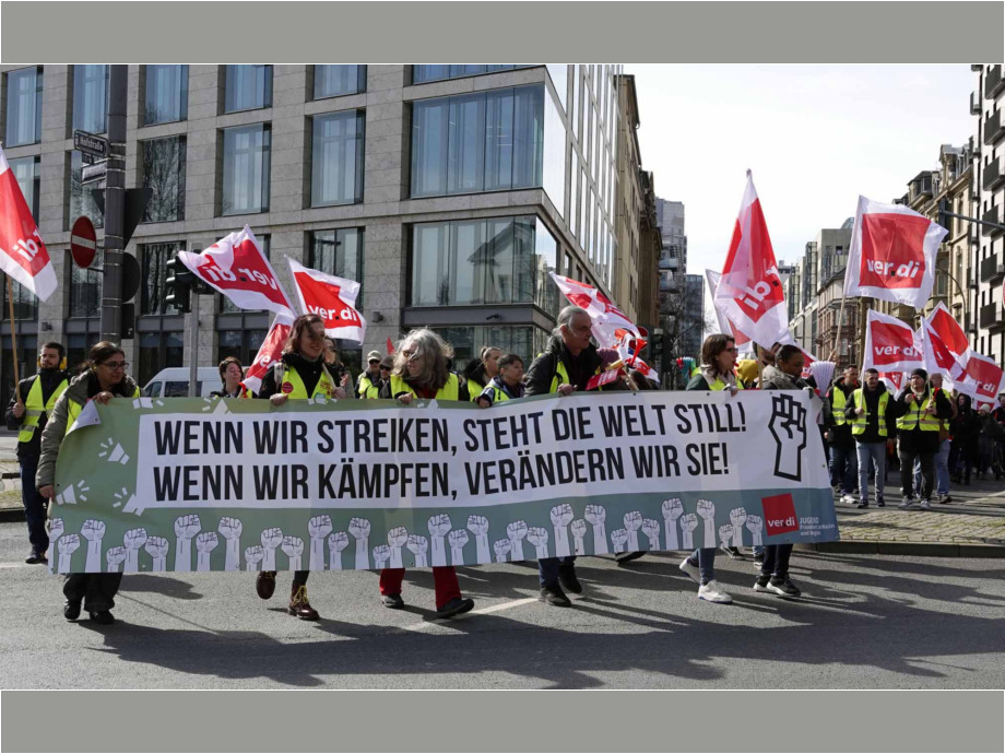 Demozug durch die Stadt
