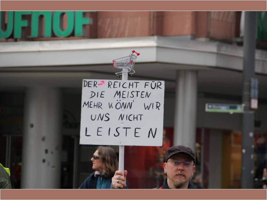 Ohne deutliche Gehaltssteigerung reicht das Geld nur für einen kleinen Einkauf