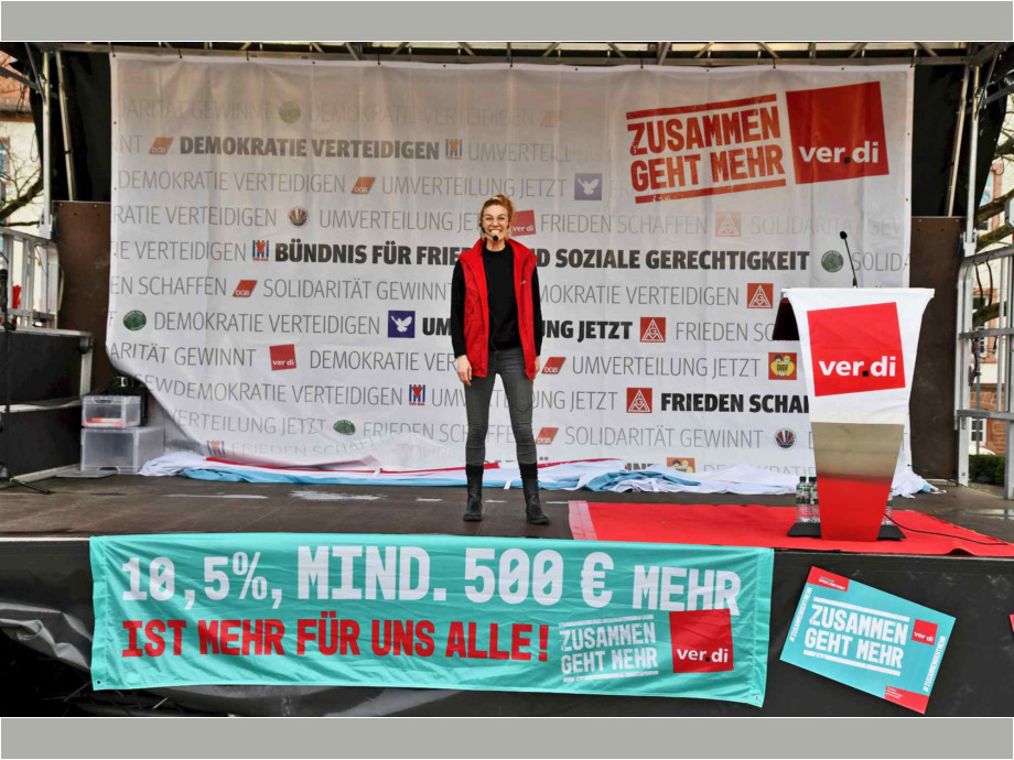 Auf der Bühne am Freiheitsplatz