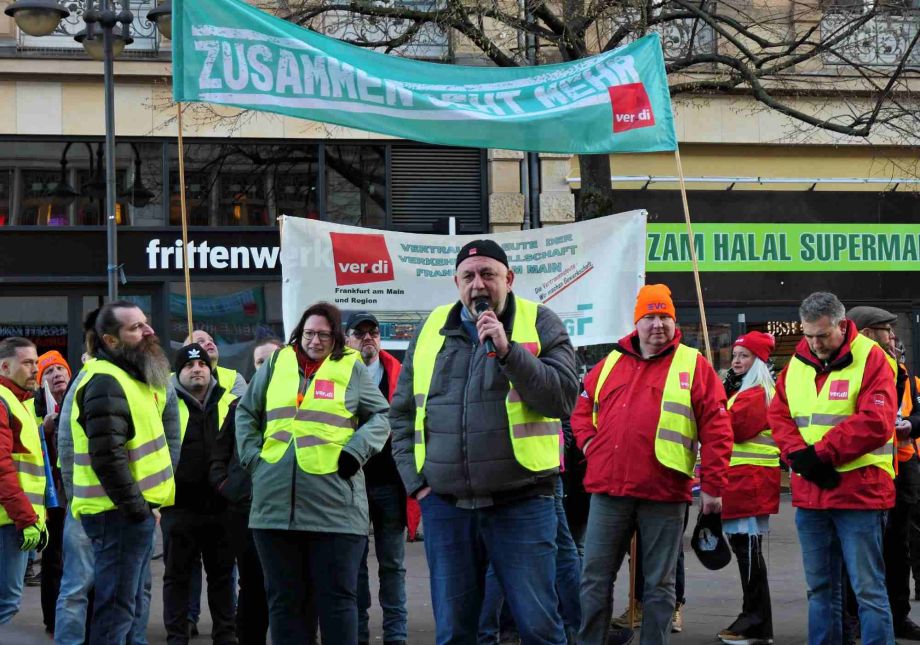 Kundgebung am Hauptbahnhof Kundgebung am Hauptbahnhof