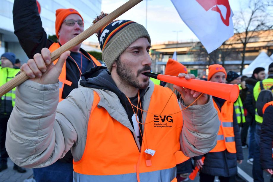 Es fehlt an Personal, Grund dafür ist die schlechte Bezahlung Es fehlt an Personal, Grund dafür ist die schlechte Bezahlung