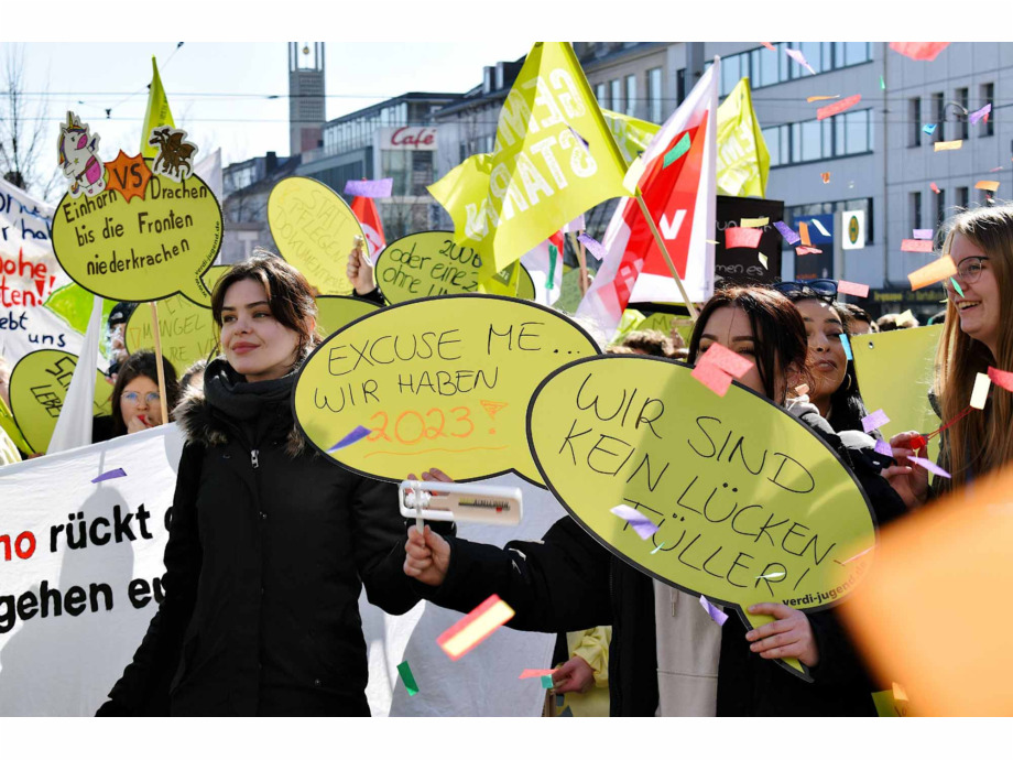 600 Teilnehmer*innen beim hessischen Jugendstreiktag in Kassel