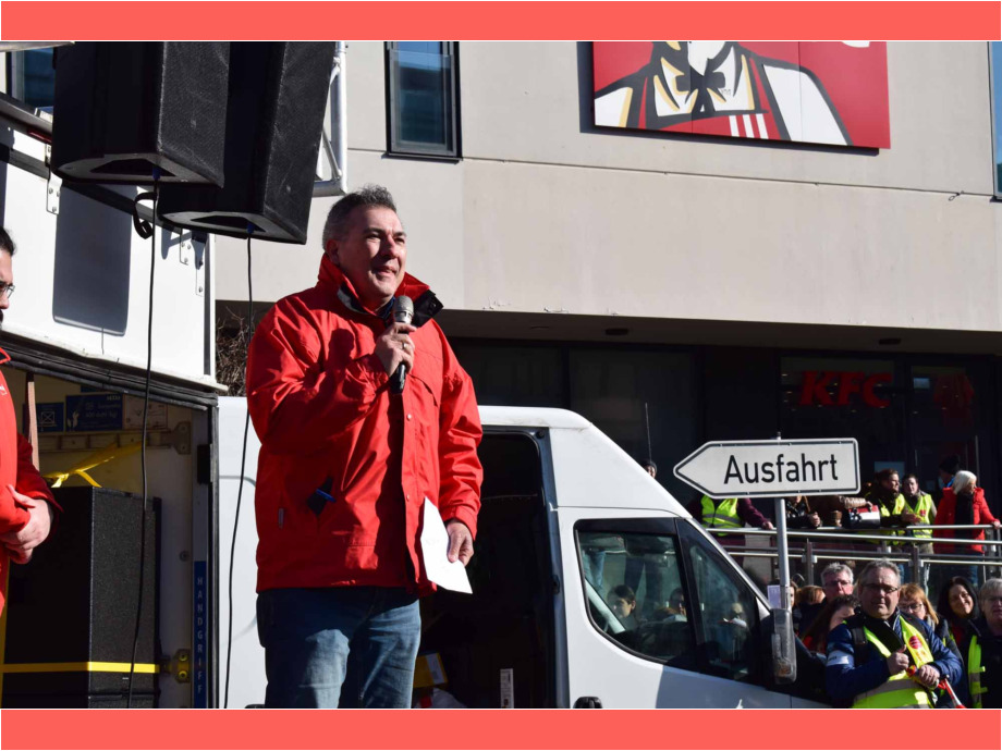 Warnstreik der Beschäftigten aus den Landkreisen Hochtaunus, Maintaunus und Wetterau am 2. März in Hofheim Warnstreik der Beschäftigten aus den Landkreisen Hochtaunus, Maintaunus und Wetterau am 2. März in Hofheim