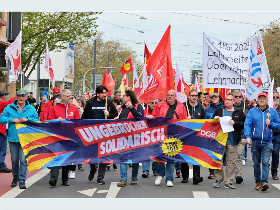 Demozug durch die Stadt
