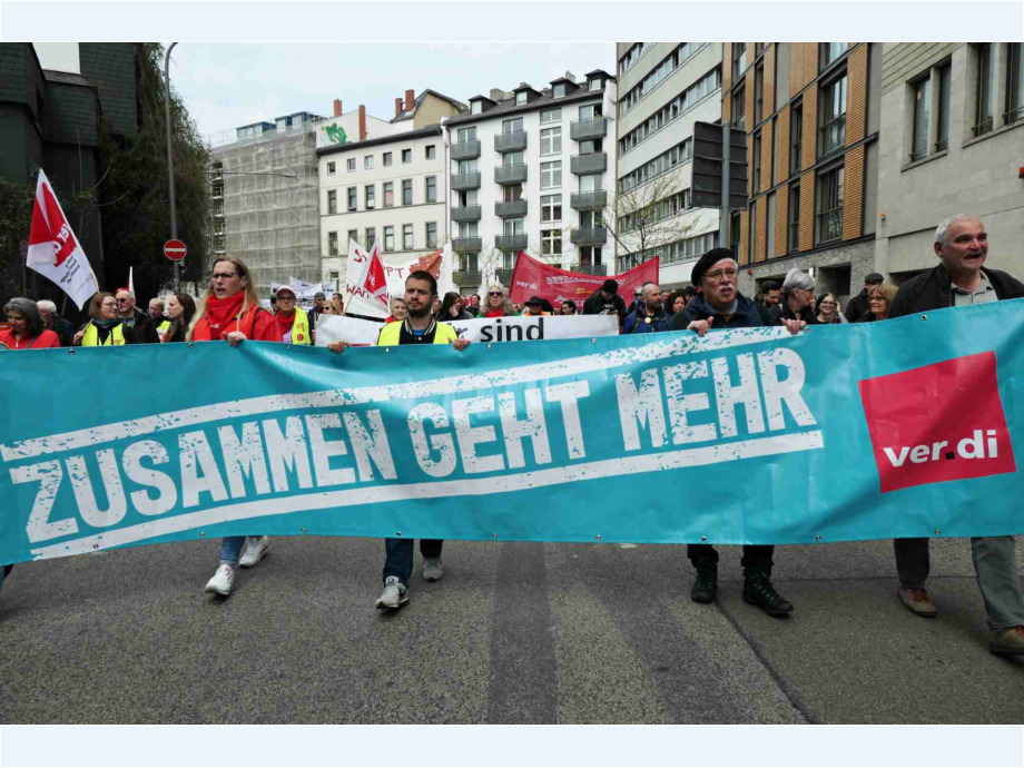 Demozug durch die Stadt