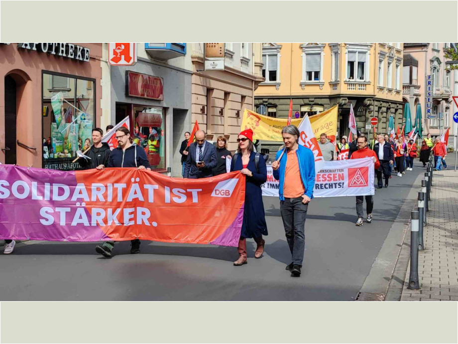 Demozug durch die Stadt