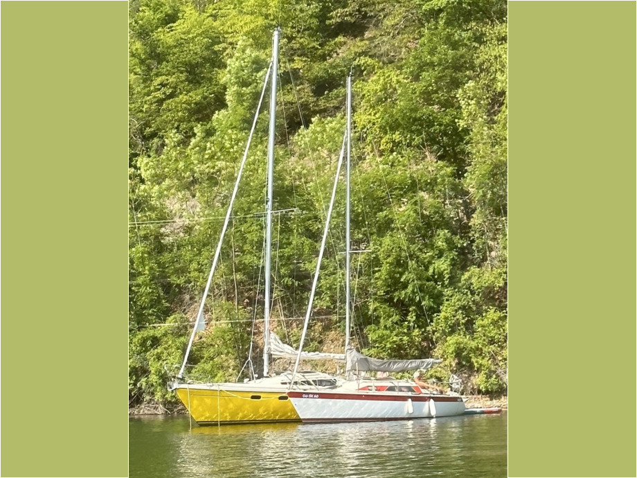 Zwei Boote auf dem Edersee