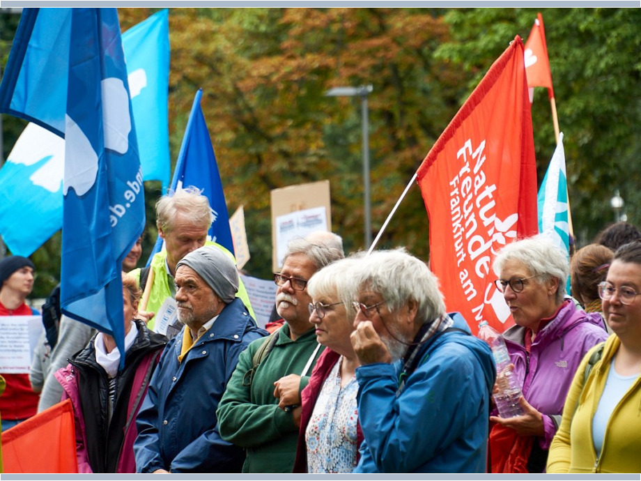 Für Solidarität!