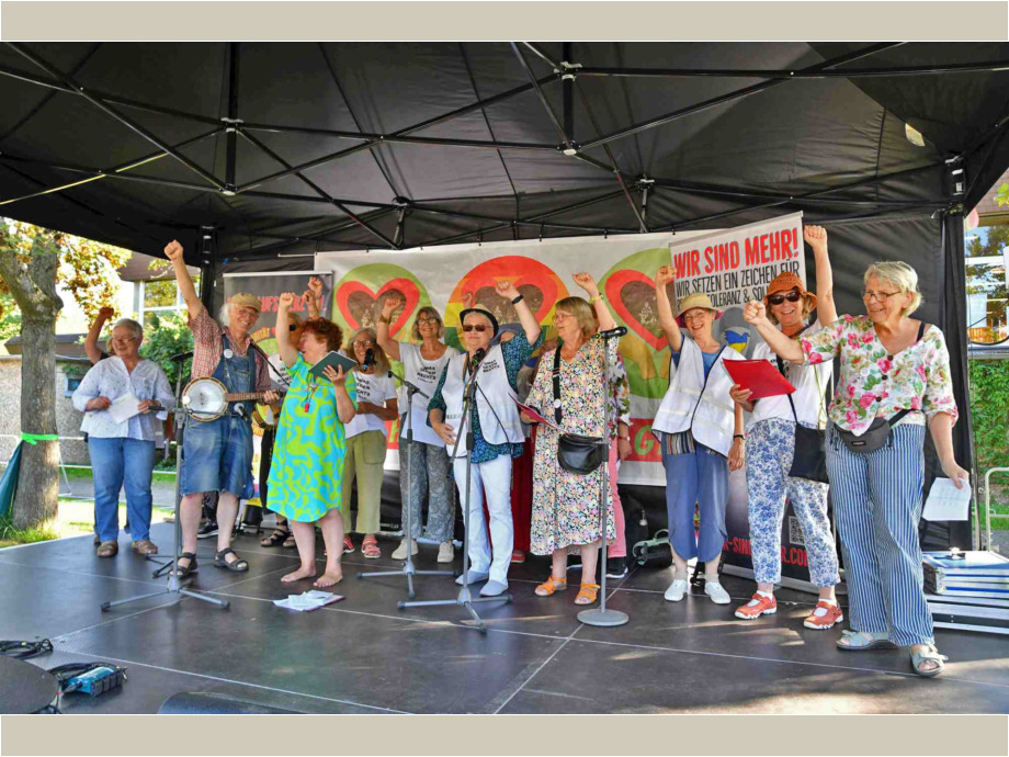 Wir sind die Omas gegen Rechts!