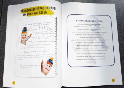 SOS-Kita - Blick in Broschüre