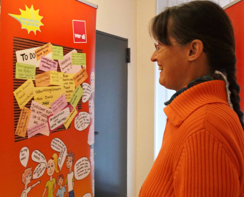 Viele RollUps sind mit witzigen Grafiken gestaltet, die trotz der ernsten Situation zum Lachen reizen Viele RollUps sind mit witzigen Grafiken gestaltet, die trotz der ernsten Situation zum Lachen reizen