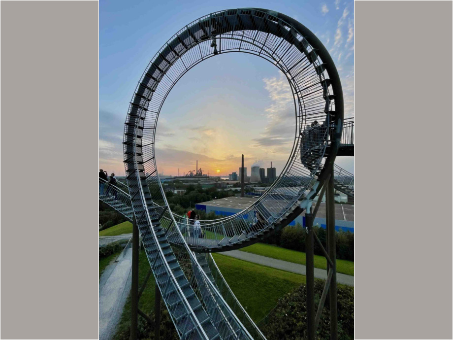 Mit Schwung in den Sonnenuntergang Mit Schwung in den Sonnenuntergang