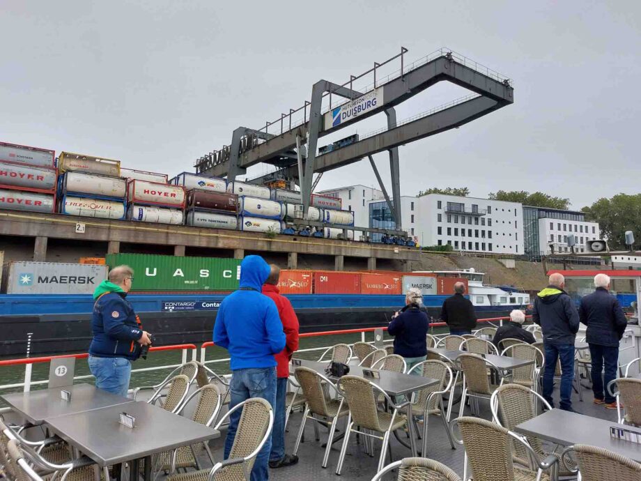 Eines der vielen Containerterminals Eines der vielen Containerterminals