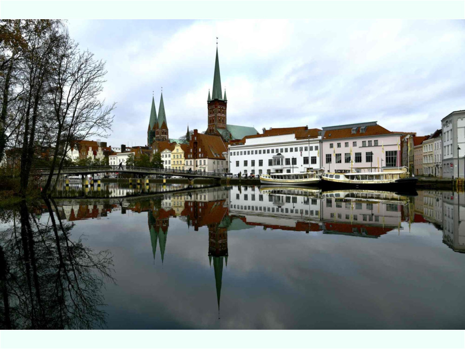 Luebeck Obertrave im Novemberlicht