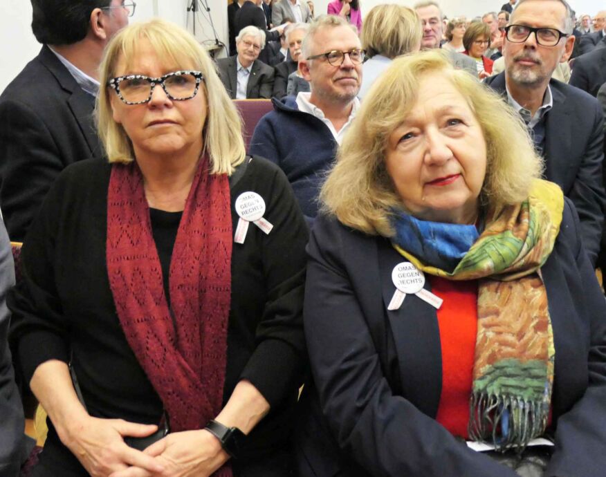 Gäste und Verbündete im Kampf gegen Rechts: Omas gegen Rechts Gäste und Verbündete im Kampf gegen Rechts: Omas gegen Rechts