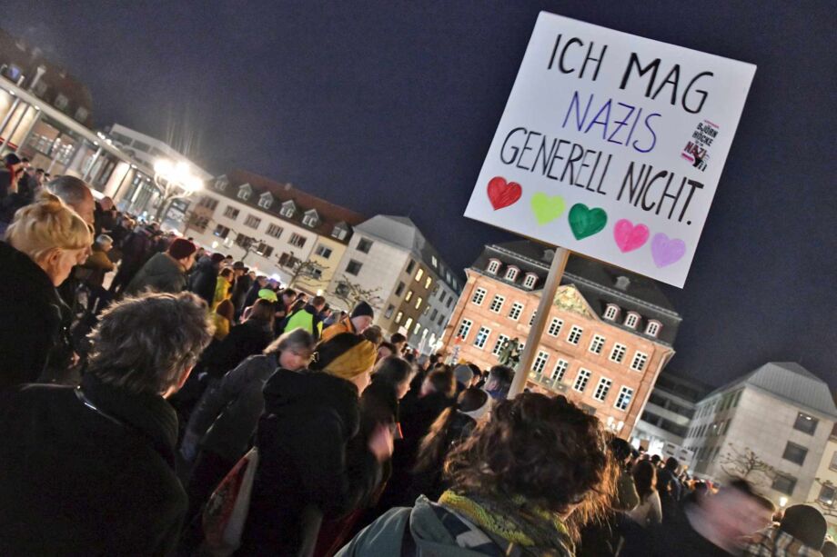 Demokratie verteidigen Demokratie verteidigen