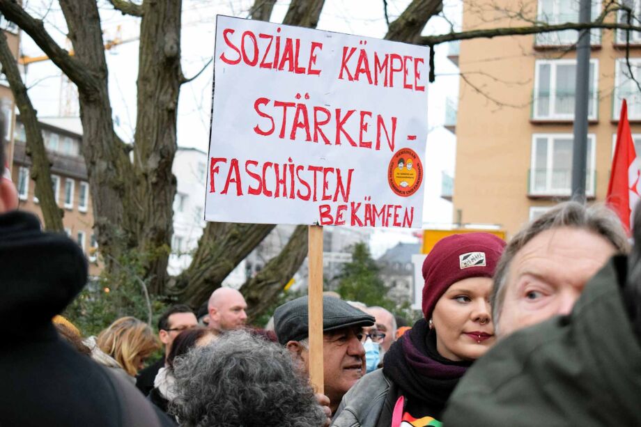17.000 Teilnehmer/innen bei der Kundgebung "Demokratie stärken" am 23.01.2024 in Darmstadt 17.000 Teilnehmer/innen bei der Kundgebung "Demokratie stärken" am 23.01.2024 in Darmstadt